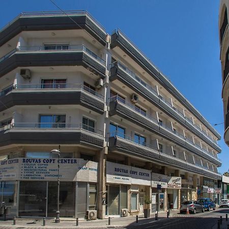 Attic City Apartments Larnaca Exteriör bild