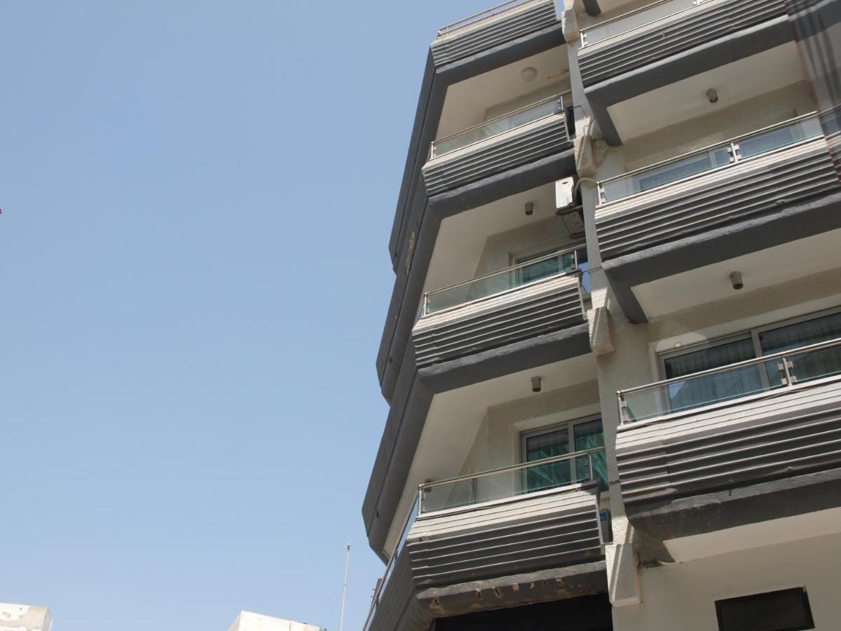 Attic City Apartments Larnaca Exteriör bild